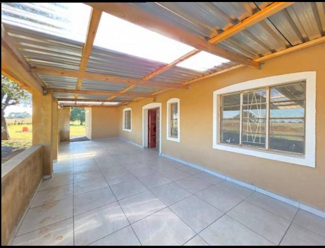 FARM FOR SALE IN HELDERSTROME